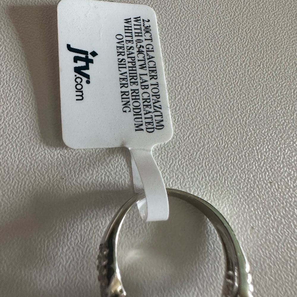NWT ring - Picture 2 of 4